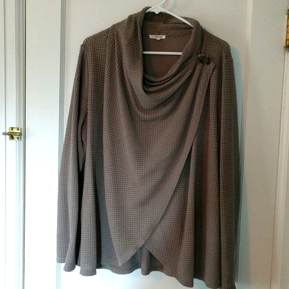 Maurices women's top